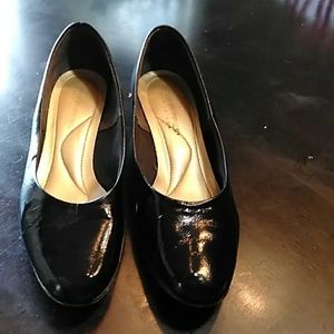 Ladies pumps